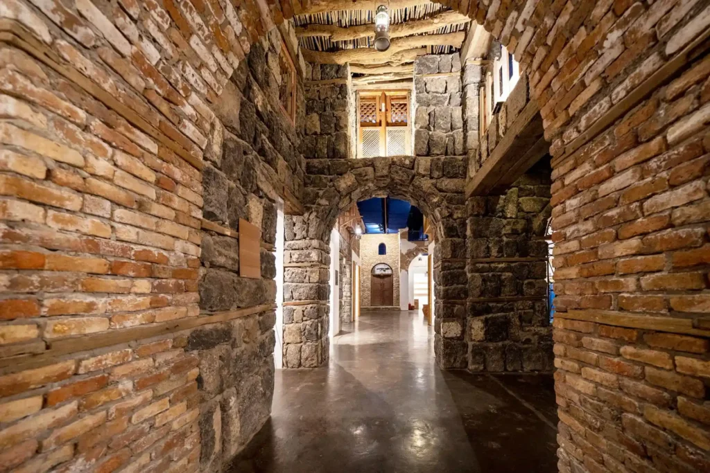 best-restaurants-near-amriya-hotel