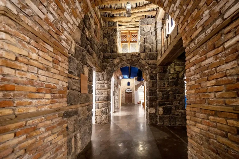 best-restaurants-near-amriya-hotel